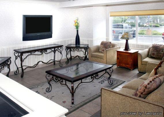 Comfort Inn&suites Hotel