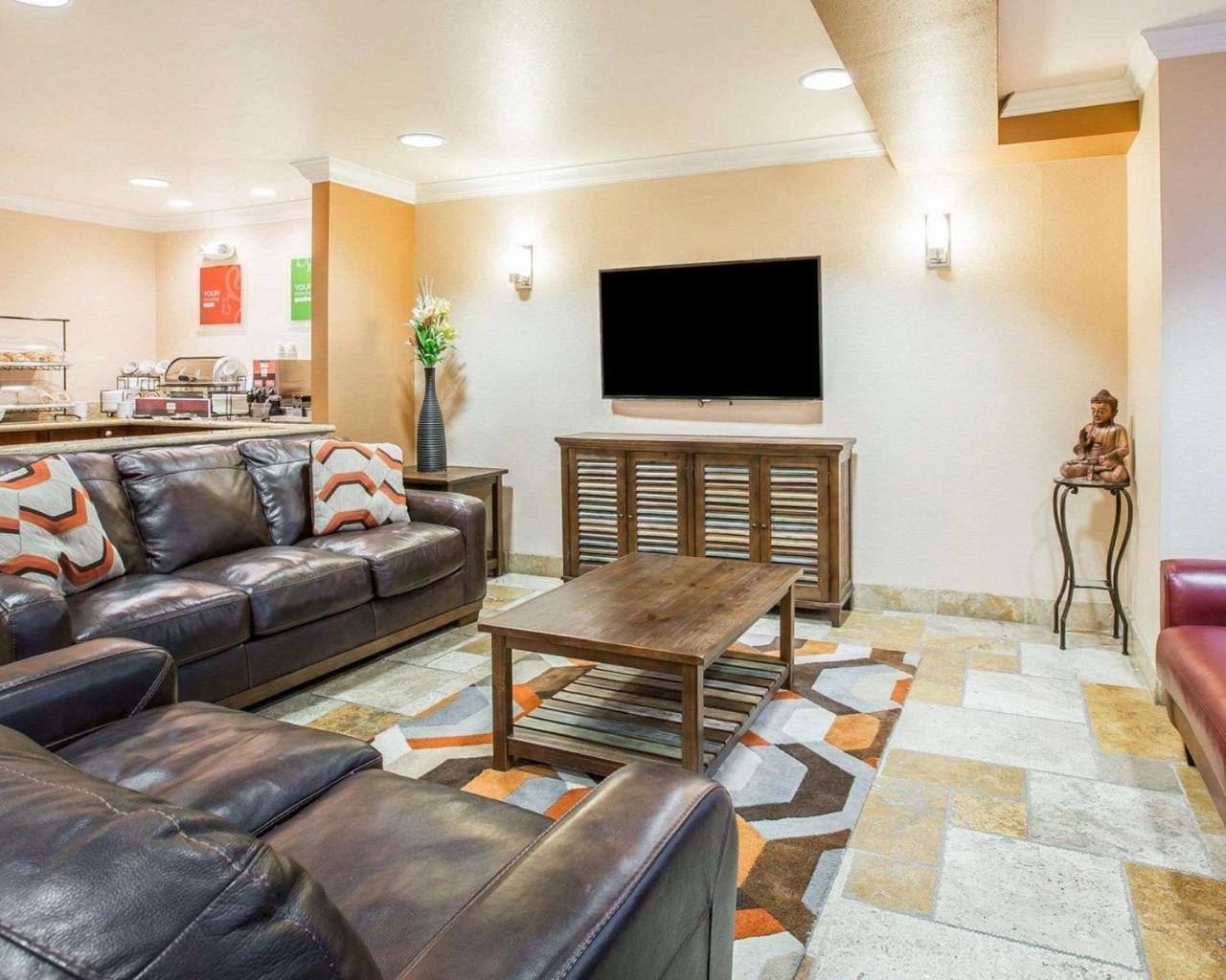 Hotel Comfort Inn&suites