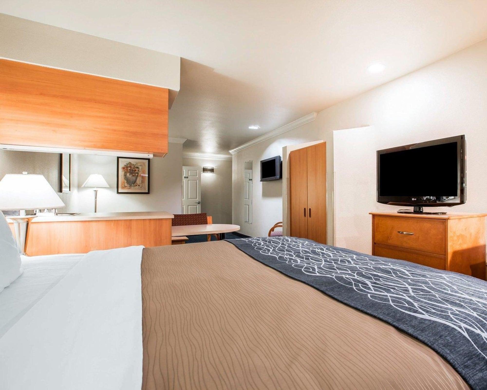 Hotel Comfort &