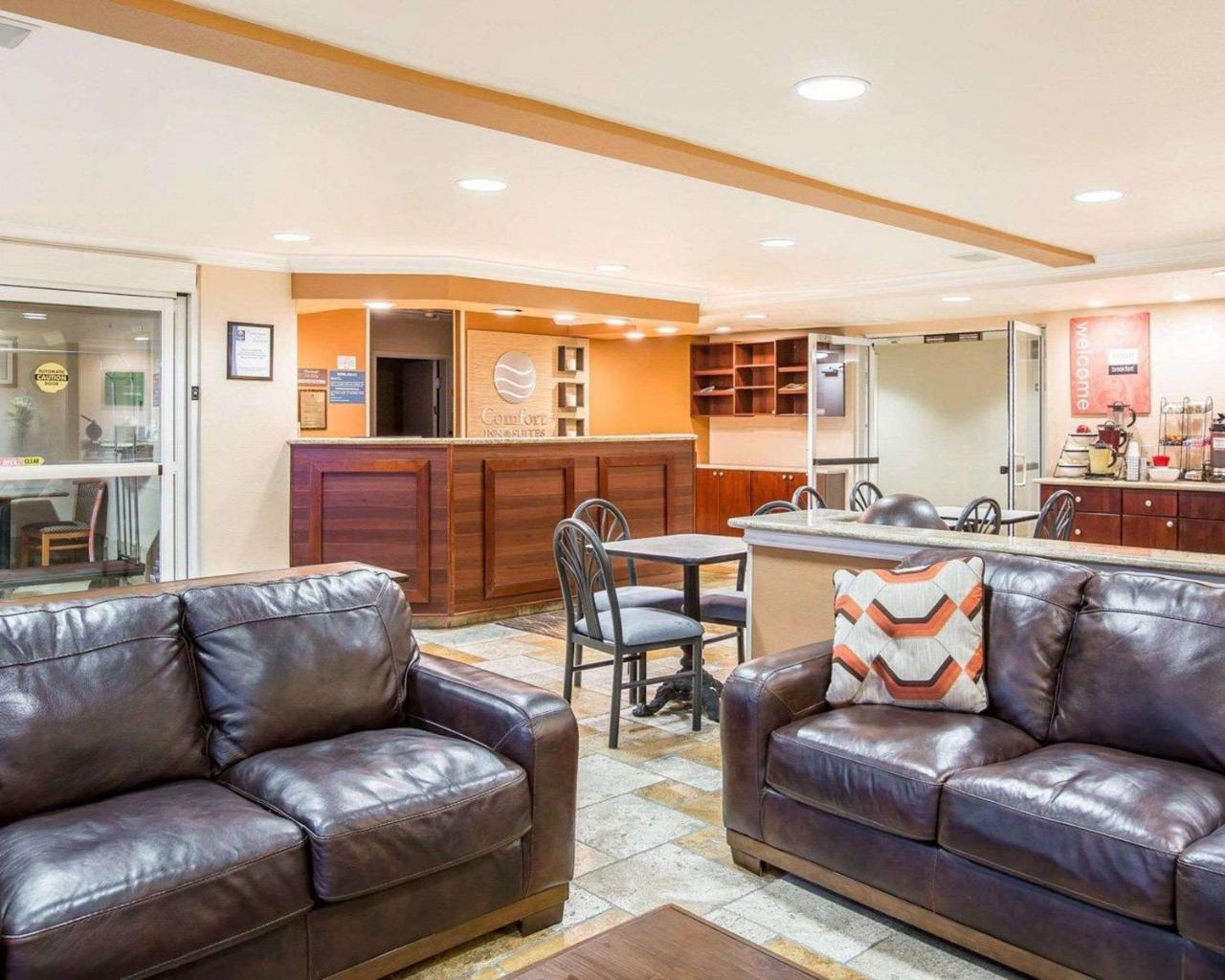 Hotel Comfort & Salinas